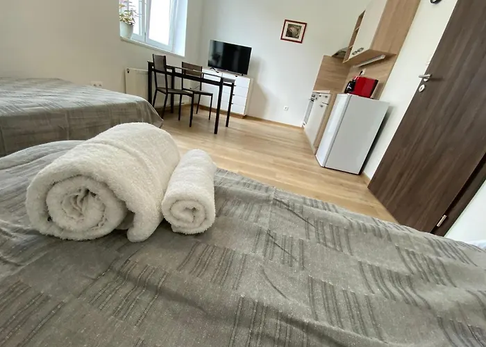 Apartament No. 34 *